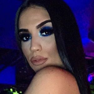 Meet your Posher, Carla